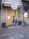 OLGA OUTSIDE THE CLUB 031 * 252 x 336 * (17KB)